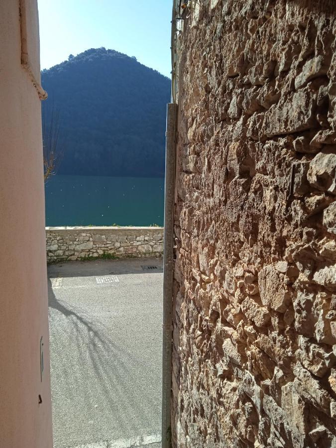 Le Finestre Sul Lago Пьедилуко Экстерьер фото