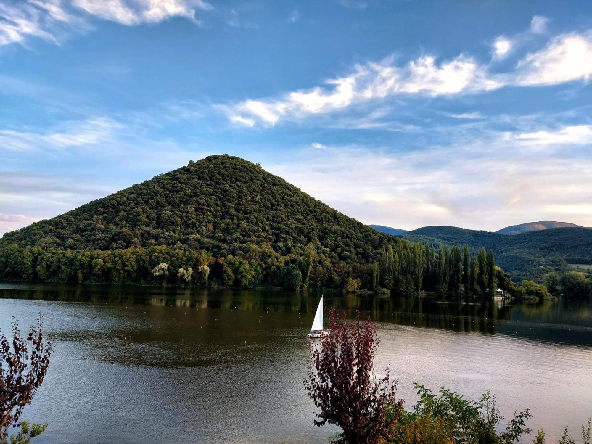 Le Finestre Sul Lago Пьедилуко Экстерьер фото